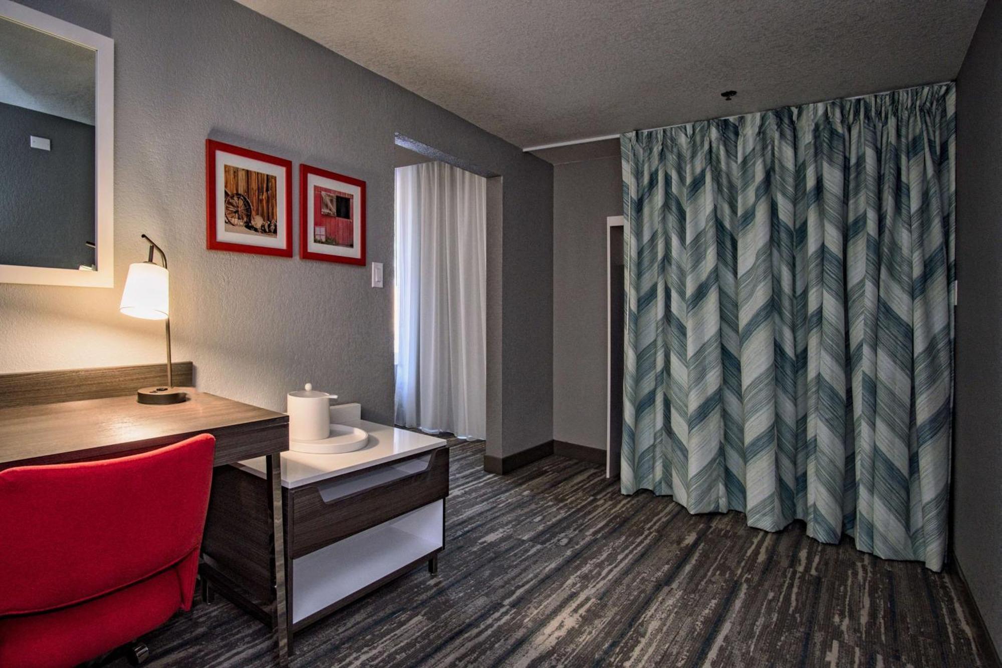 Hampton Inn Oklahoma City/יוקון מראה חיצוני תמונה